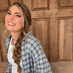 Meet your Posher, Hannah